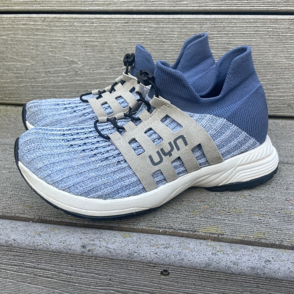 UYN Unleash Your Nature Washi sneakers athletic shoes blue women's